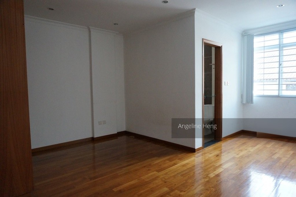 Lorong 104 Changi (D15), Terrace #130641222